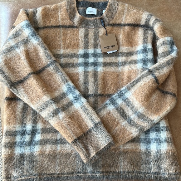 🔥Burberry Naima Check Jacquard Mohair & Silk Blend Sweater – Limited Edition - Picture 9 of 16
